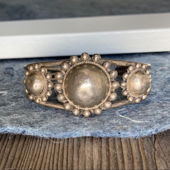 GRAND CONCHO VINTAGE EN DÔME ARGENT STERLING PAR TOM BILLY